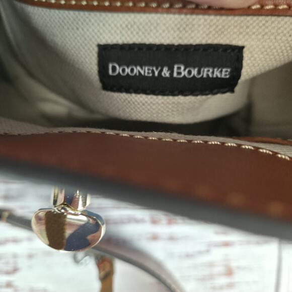 Dooney & Bourke Pebble Leather Turn lock Sac 30 Shoulder Bag Jeans Blue NWOT - Picture 9 of 14